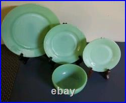 4 Fire King Jadeite Restaurant Thick Plates & Chili Bowl Great