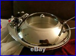 Chafing dish with ceramic insert and electric hot plate