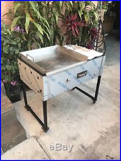 New. SS Taco Cart. 43 Flat Top 3/8 thick Griddle Plate + Steam. Made in USA