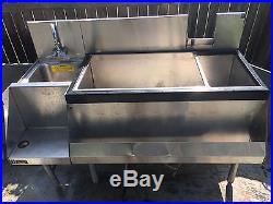Perlick Glasstender ice bin with cold plate 8 soda line Has hand sink