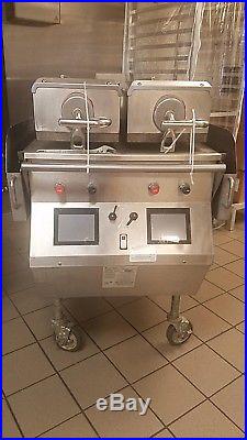 Taylor Model L819- Gas 2 PLATE 24 GRILL TWO-SIDED test kitchen demo 90 days use