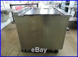 Toastmaster RA36C2R Commercial Range with Hot Plates, Round Hot Tops & Convec Oven
